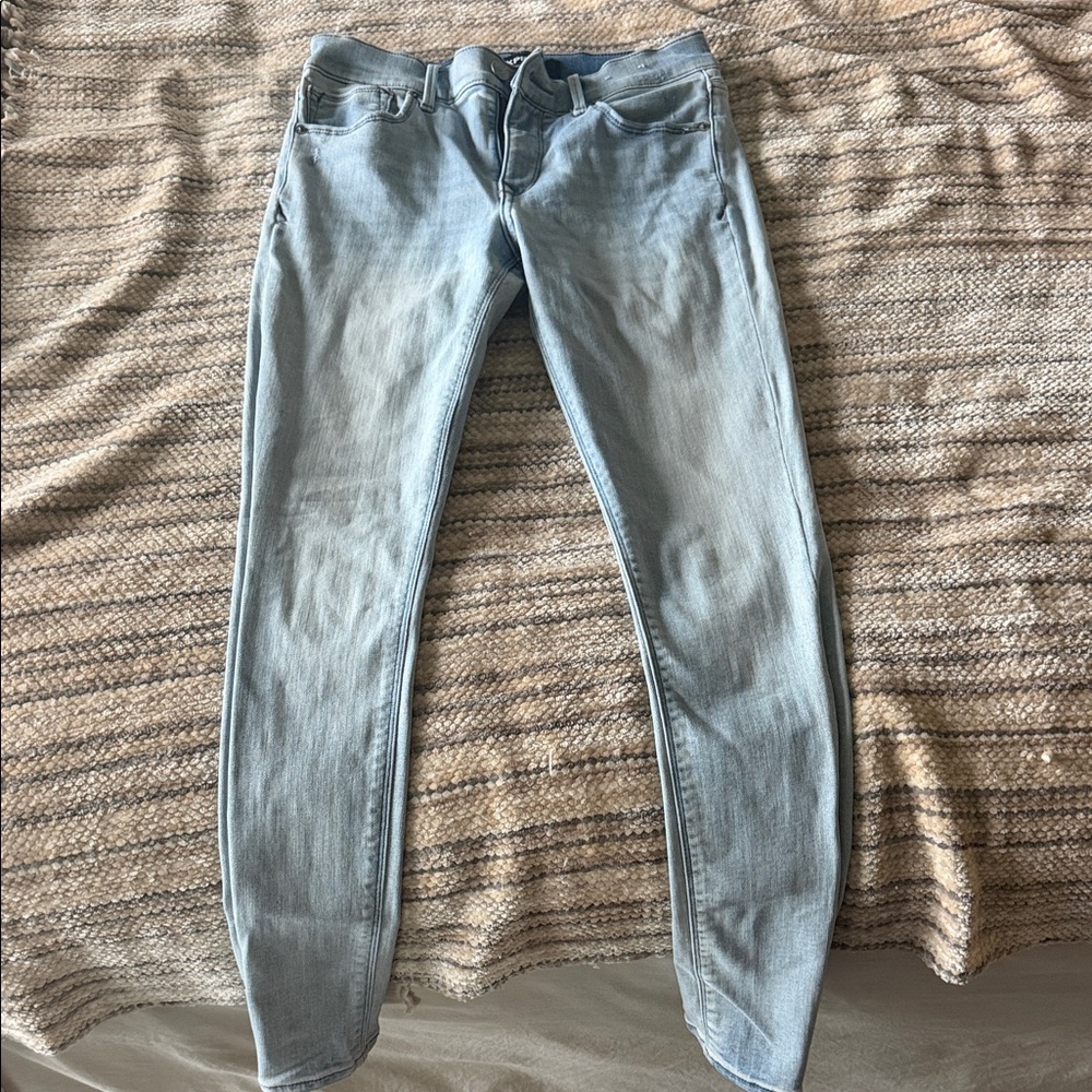 Women's Light Blue Jeans